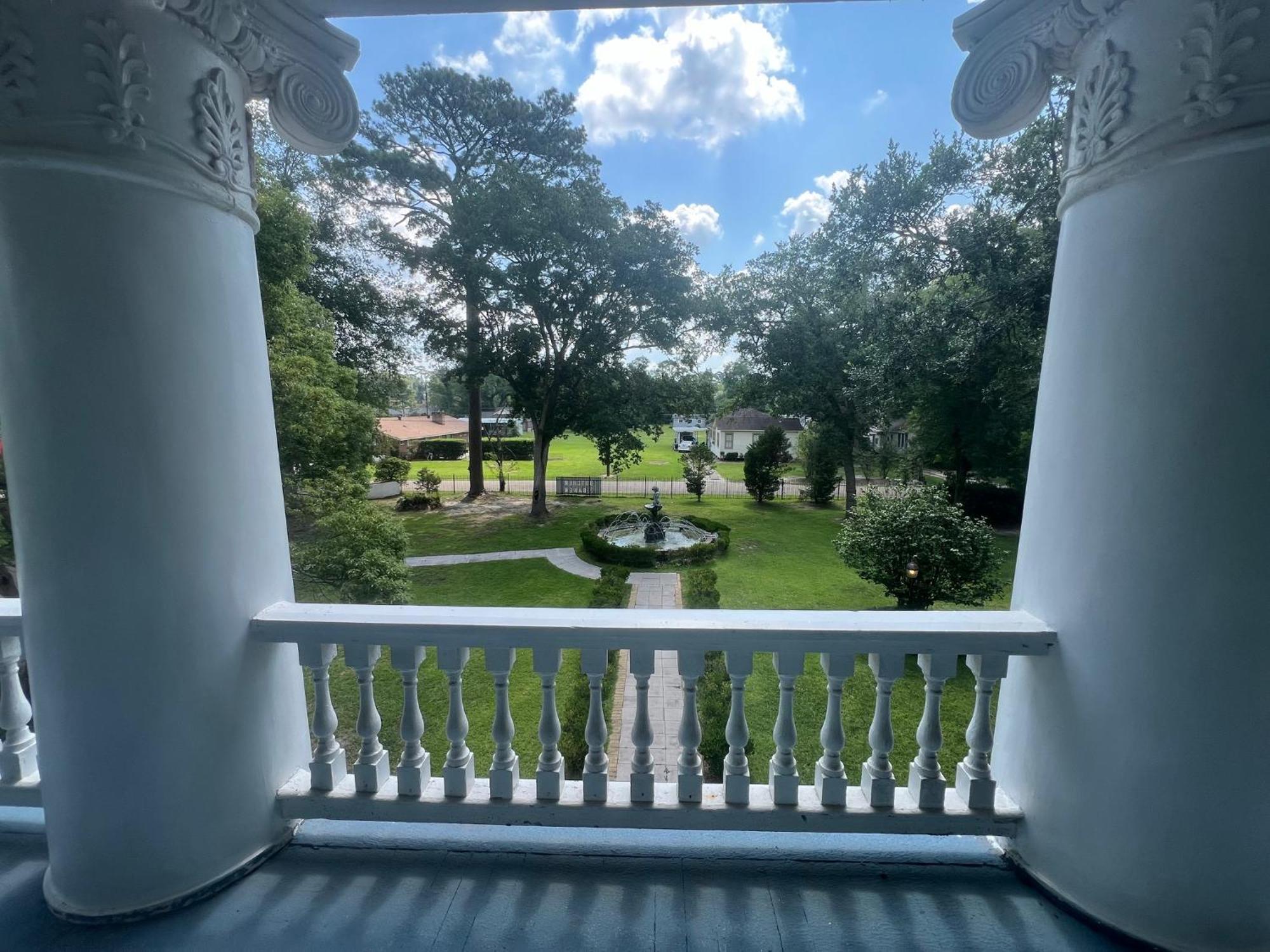 Historic Michabelle Inn Hammond Exterior photo